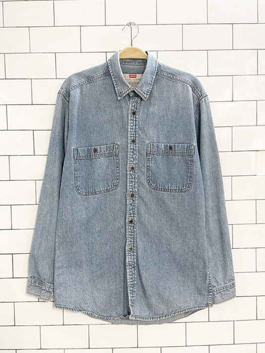 vintage 90s levi's chambray full button denim shirt - good market thrift store