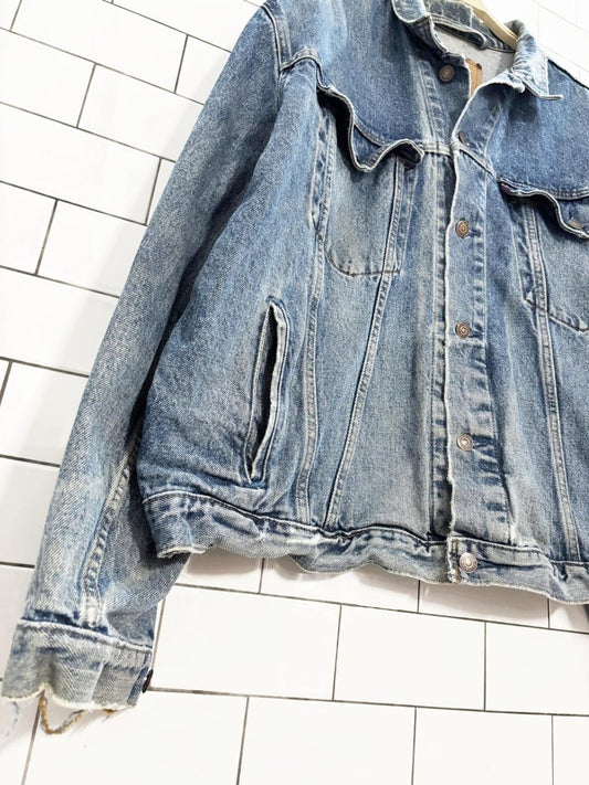 vintage 90s levis distressed denim trucker jacket - good market thrift store