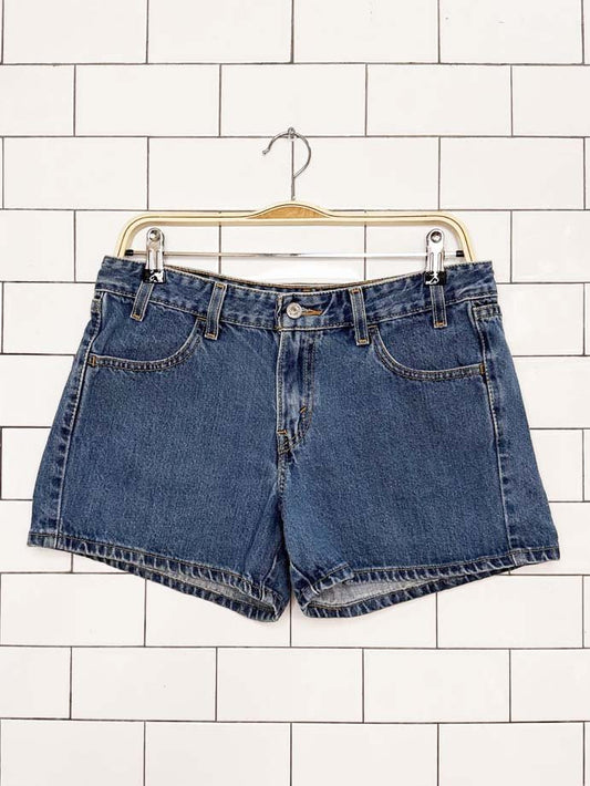 vintage 90s levi's low rise denim shorts - good market thrift store