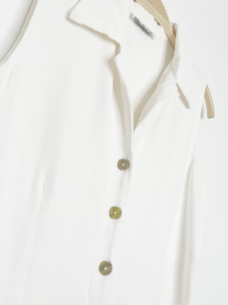 vintage 90s m studio shell button minimal fitted sleeveless shirt - good market thrift store