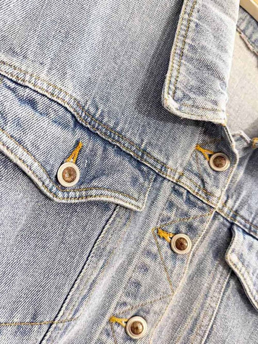 vintage 90s manager cropped denim jacket - good market thrift store