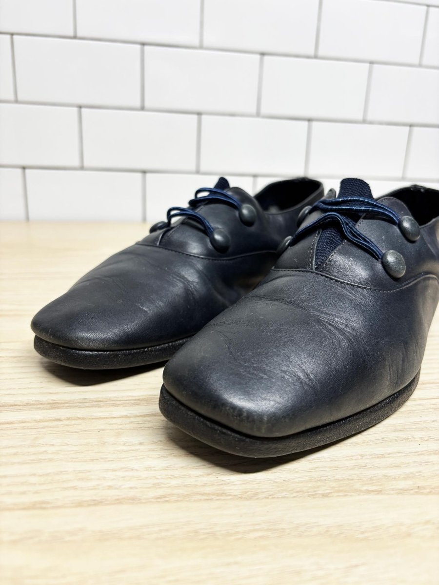 vintage 90s milano leather slip on shoe - good market thrift store