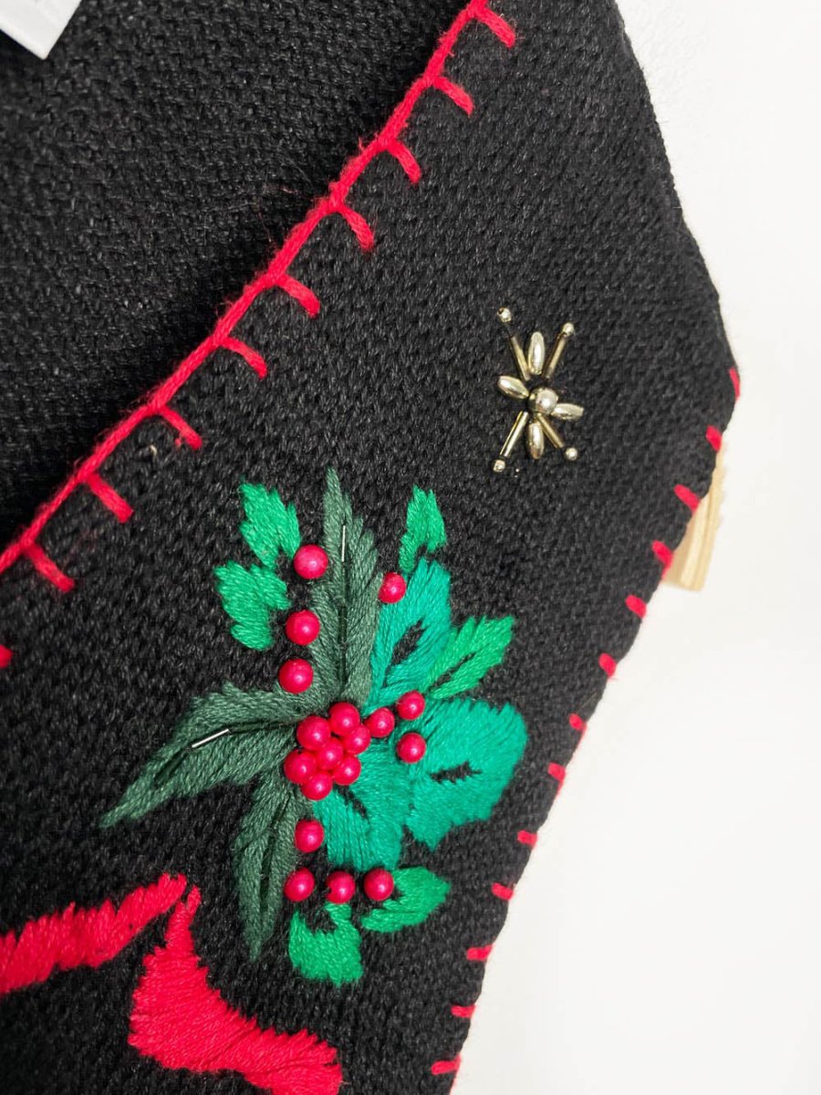 vintage 90s nutcracker blanket stitch knit vest | VJ petites - good market thrift store