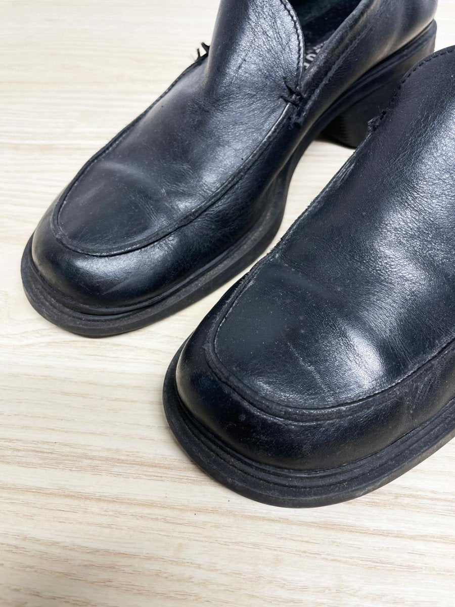 vintage 90s roots leather square toe heeled loafer | made in Italy - good market thrift store
