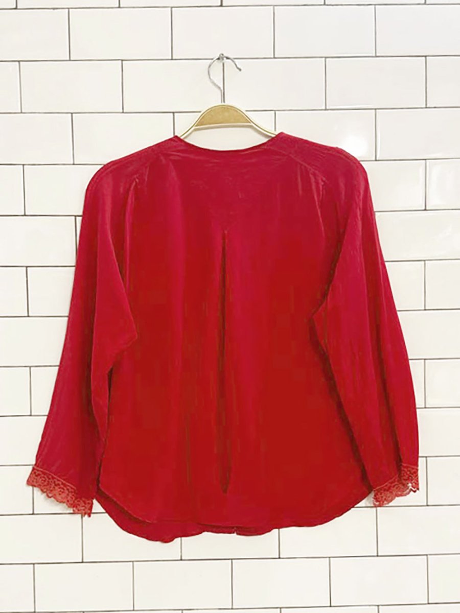 vintage 90s sophisticates 100% silk lace trim blouse - good market thrift store