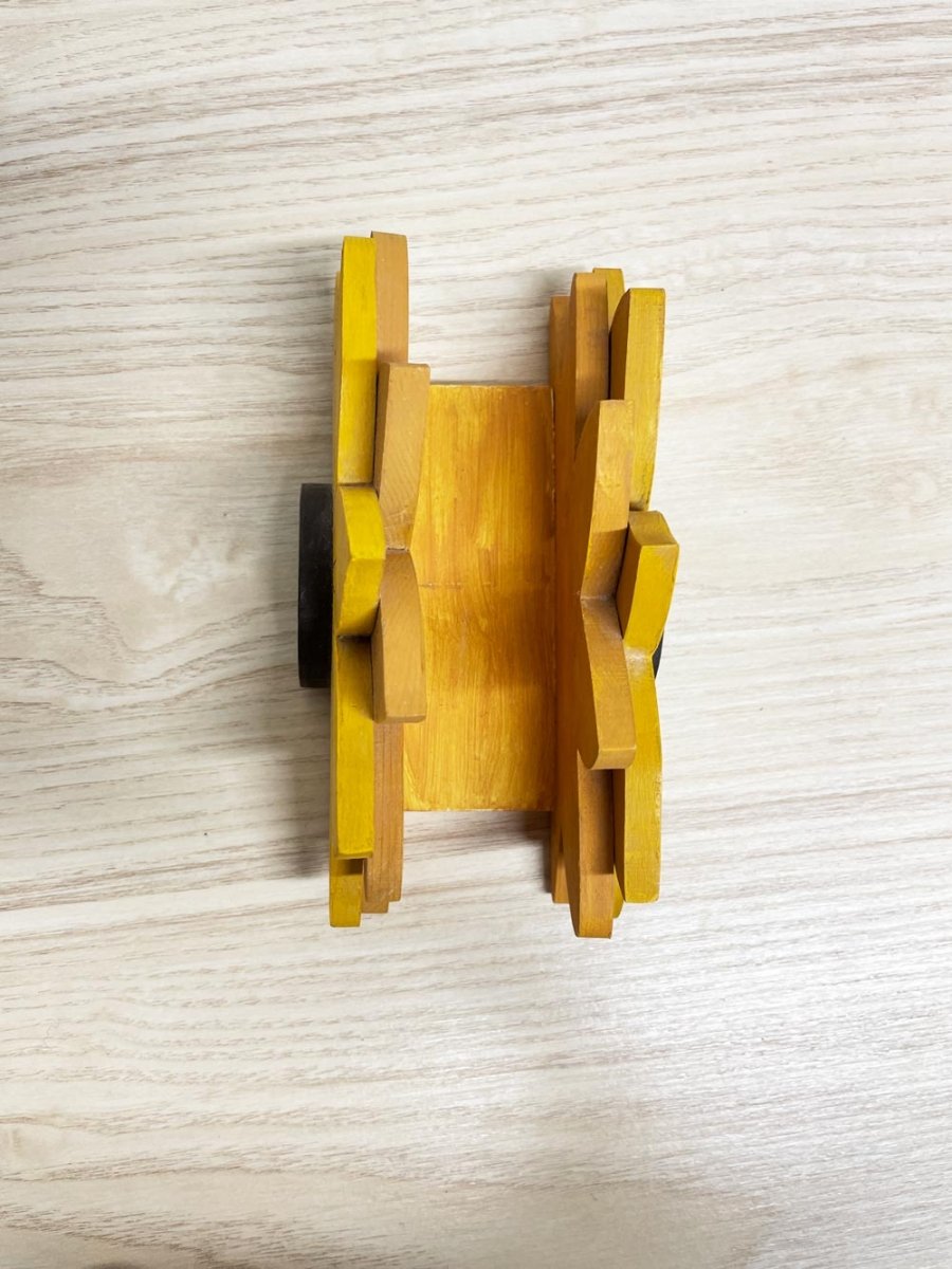 vintage 90s sunflower napkin holder - good market thrift store