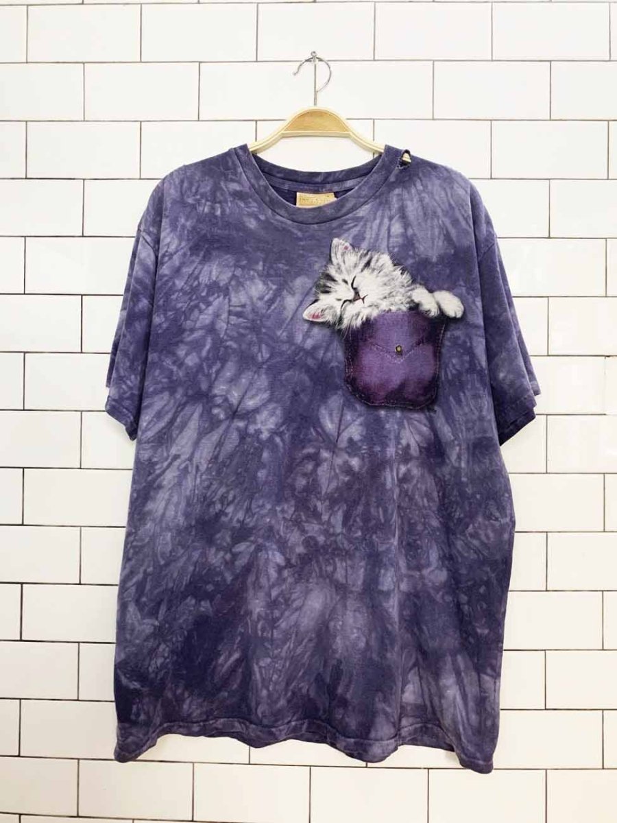vintage 90s the mountain tie dye kitten pocket tee - good market thrift store