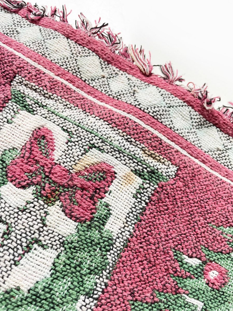 vintage 90s tree + wreaths woven table runner - good market thrift store