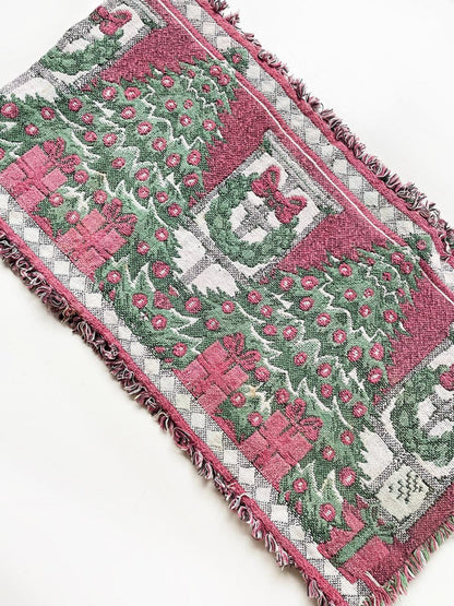 vintage 90s tree + wreaths woven table runner - good market thrift store