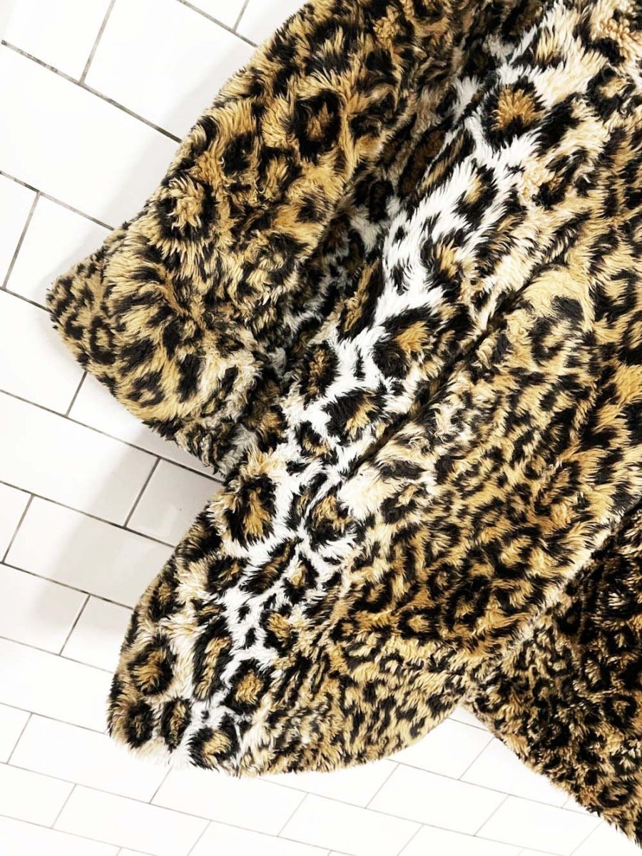 vintage 90s white stag reversible faux fur hooded coat - good market thrift store