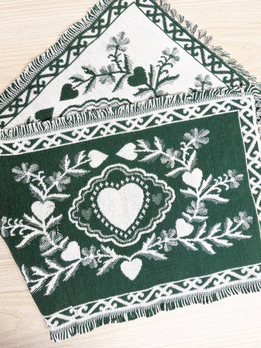 vintage 90s woven heart table runner - good market thrift store