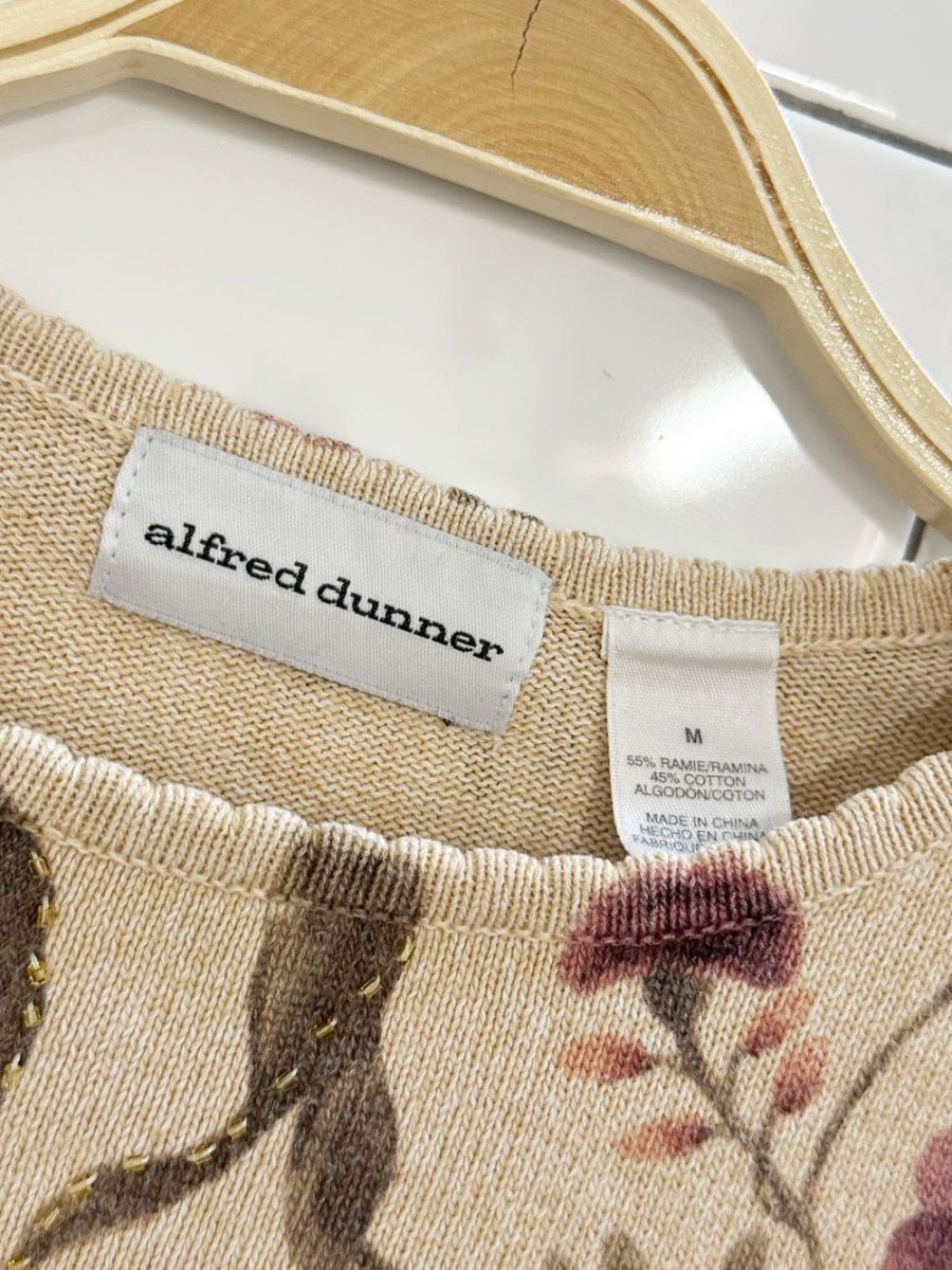 vintage alfred dunner floral beaded scallop edge knit top - good market thrift store