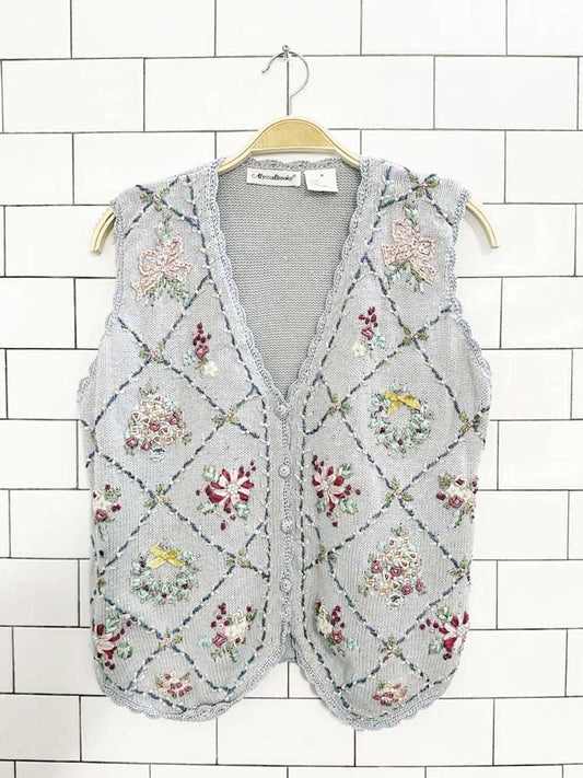 vintage alyssa brooke embroidered ribbon trees + wreaths holiday knit vest - good market thrift store