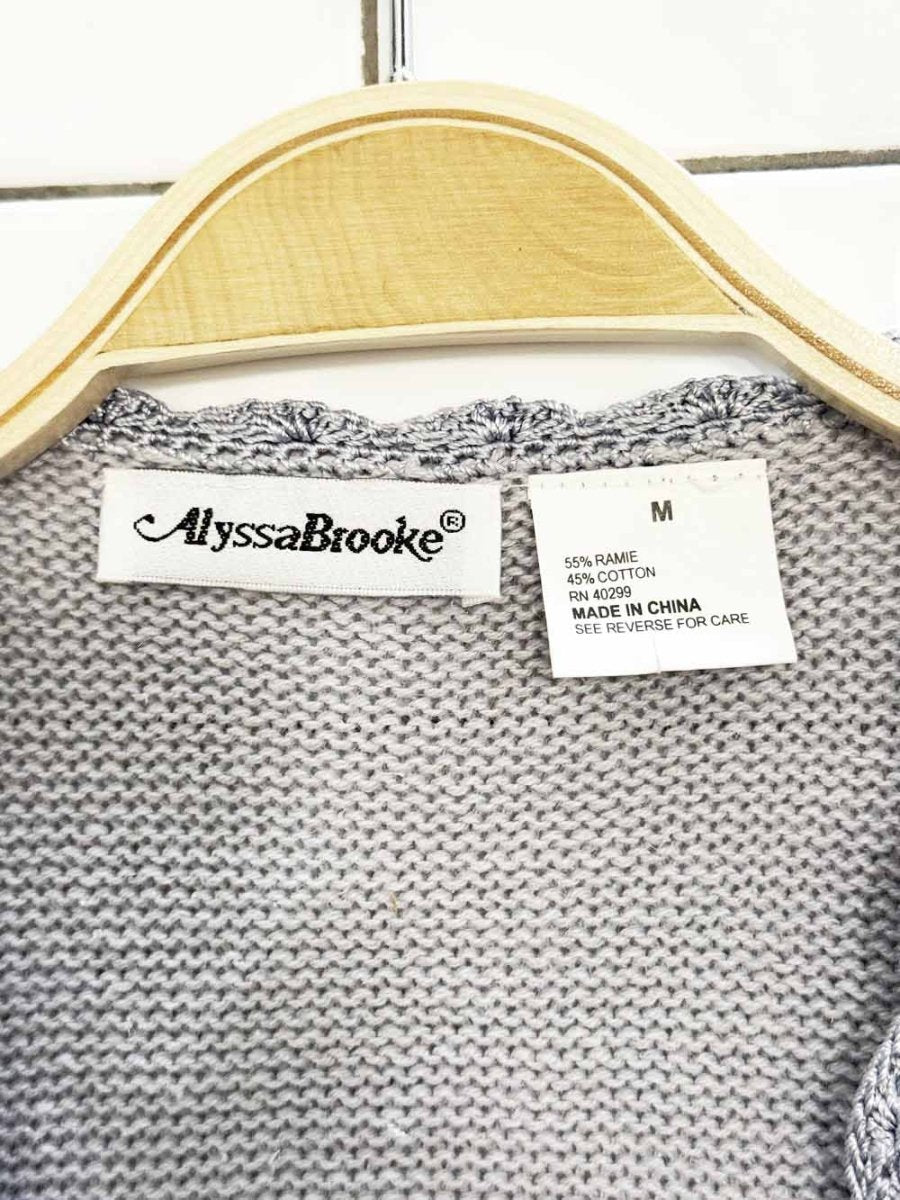 vintage alyssa brooke embroidered ribbon trees + wreaths holiday knit vest - good market thrift store