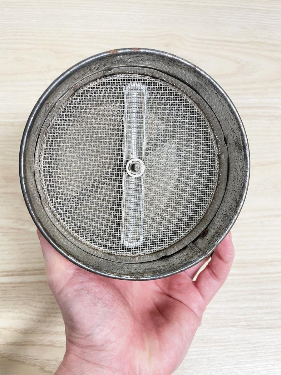 vintage androck 3 - screen flour sifter - good market thrift store