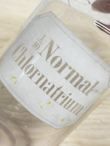 vintage apothecary glass bottle | 1/10 normal chloranatrium - good market thrift store