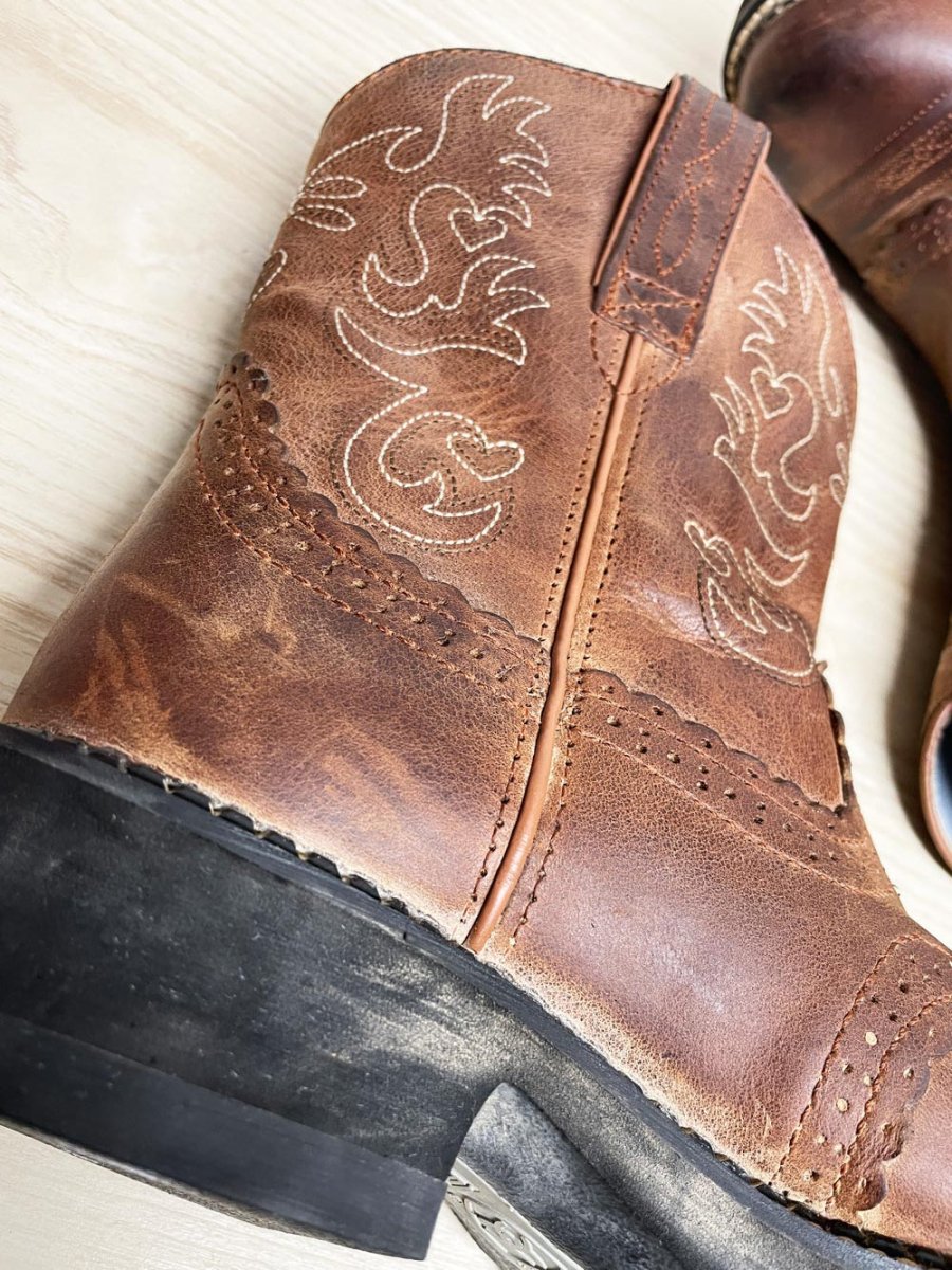 vintage ariat fatbaby leather western cowboy boots - good market thrift store