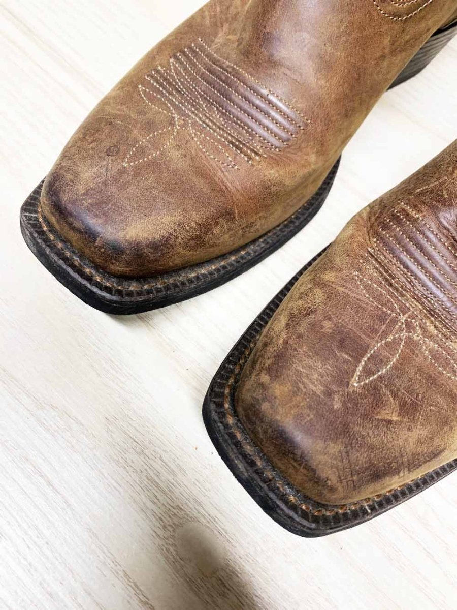 vintage ariat leather western embroidered cowboy boots - good market thrift store