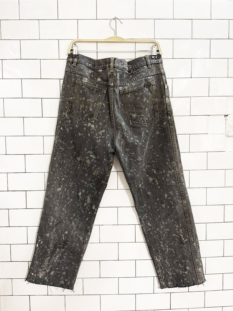 vintage arizona paint splatter raw hem jeans - good market thrift store
