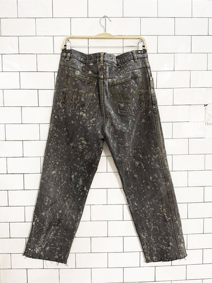 vintage arizona paint splatter raw hem jeans - good market thrift store