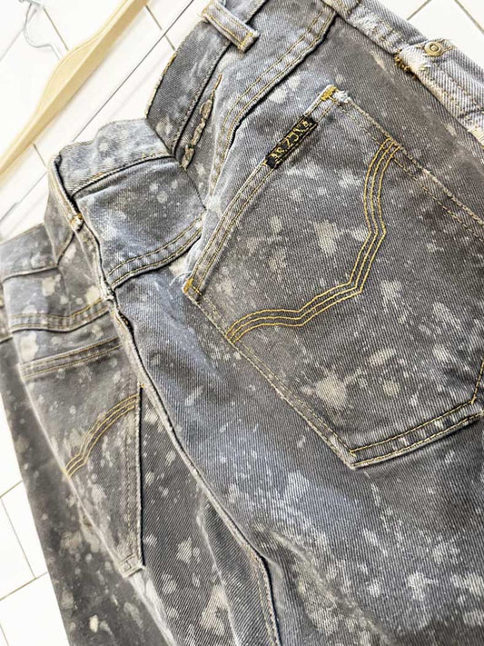 vintage arizona paint splatter raw hem jeans - good market thrift store