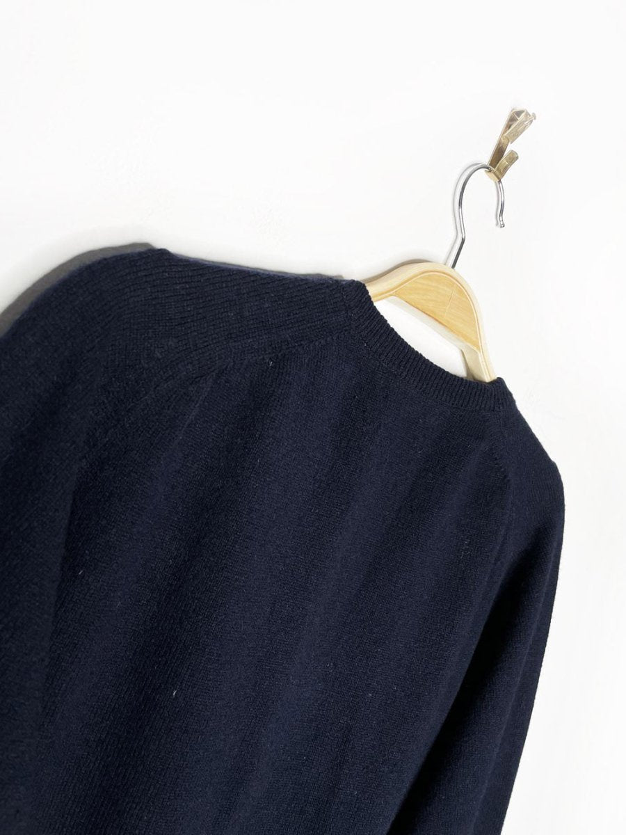 vintage burberrys 100% lambswool v - neck sweater - good market thrift store