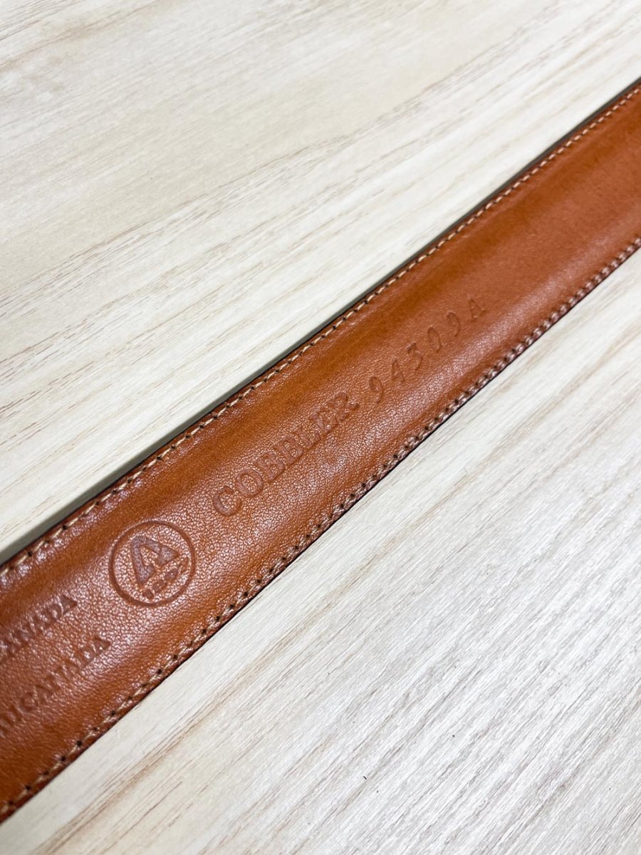 vintage cobbler smooth leather belt | made in Canada - good market thrift store