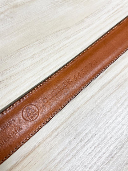 vintage cobbler smooth leather belt | made in Canada - good market thrift store