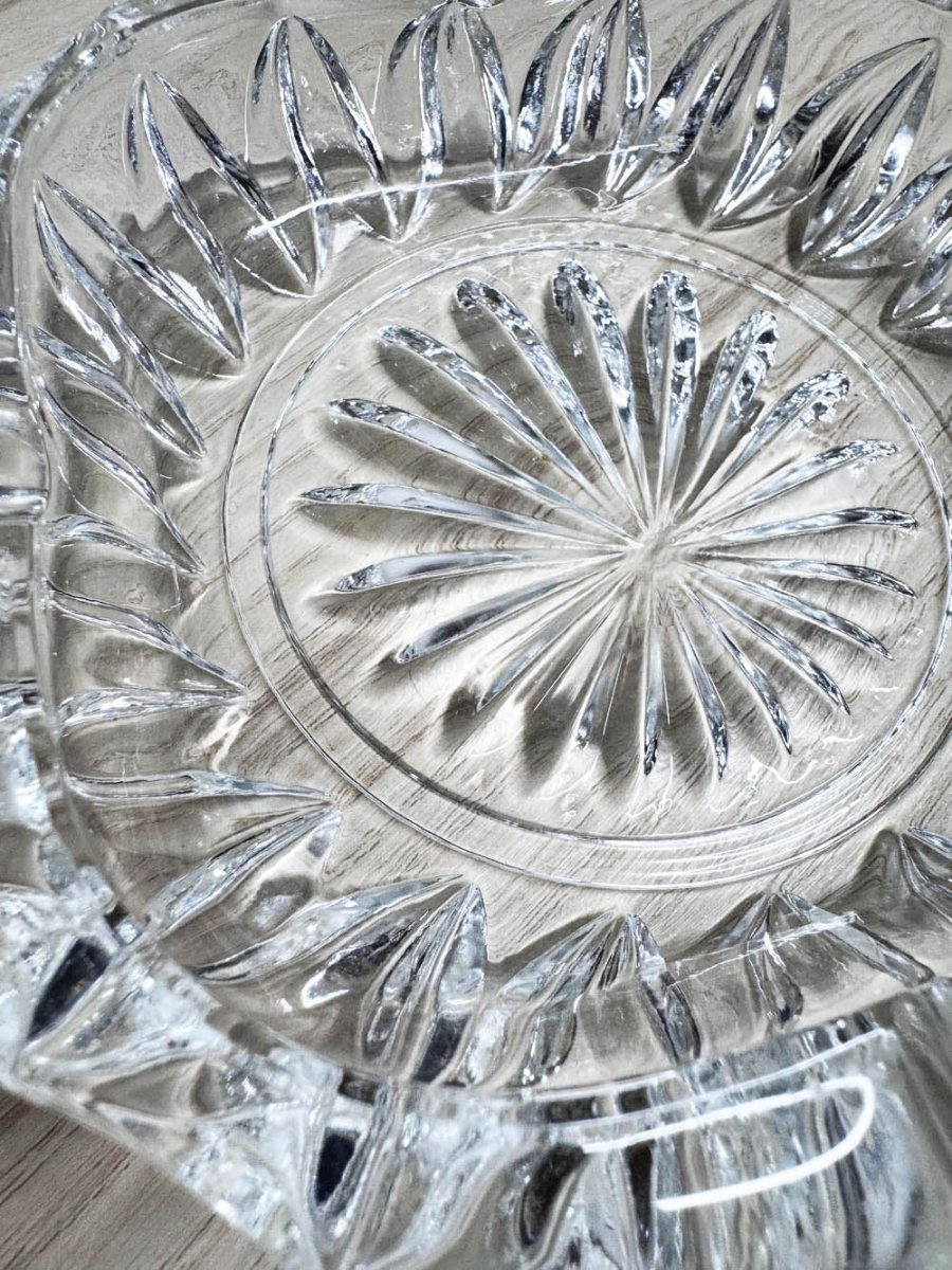 vintage crystal glass heavy ashtray - good market thrift store