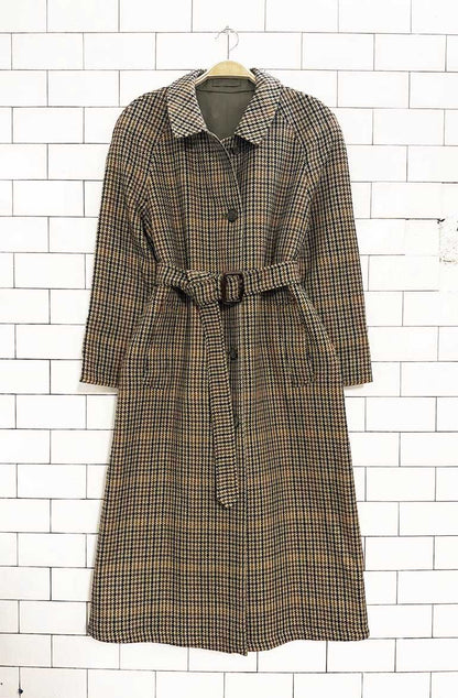 vintage daks 100% wool reversible houndstooth belted coat | made in England - good market thrift store
