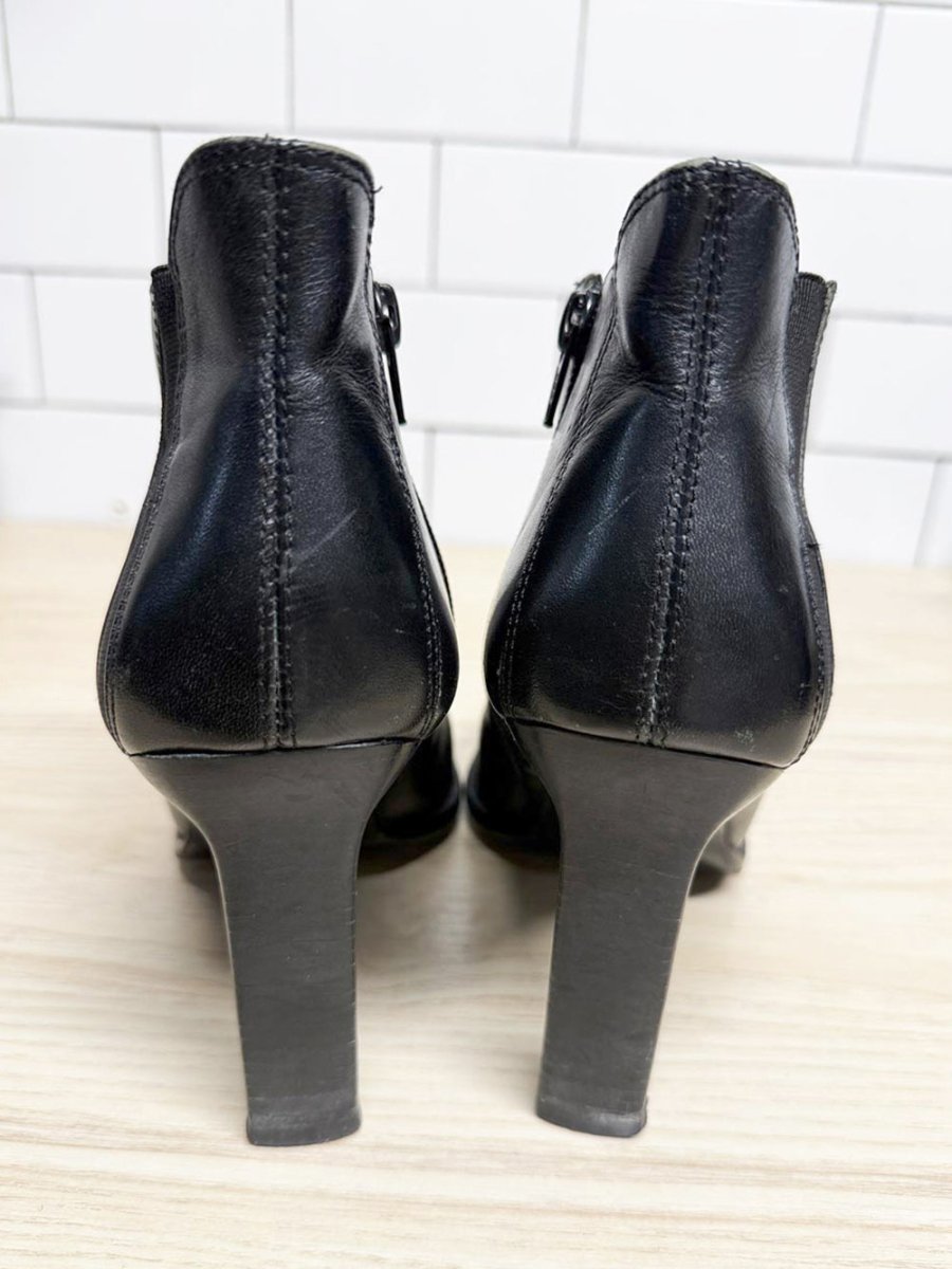 vintage diba USA leather square toe skinny heeled boot | made in Brazil - good market thrift store