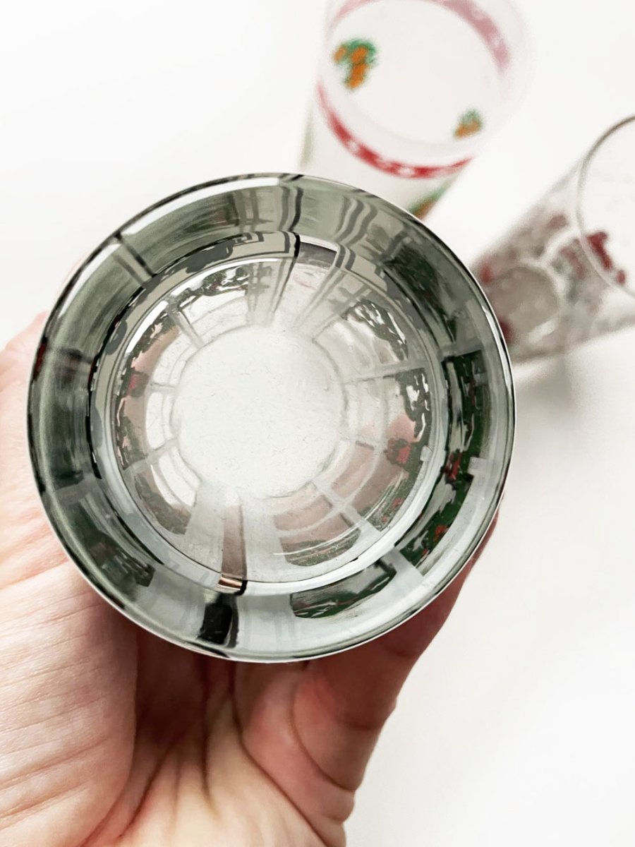 vintage festive holiday glass tumblers - good market thrift store
