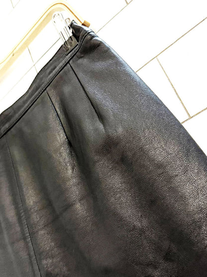 vintage fiocchi soft leather knee - length skirt | made in Italy - good market thrift store