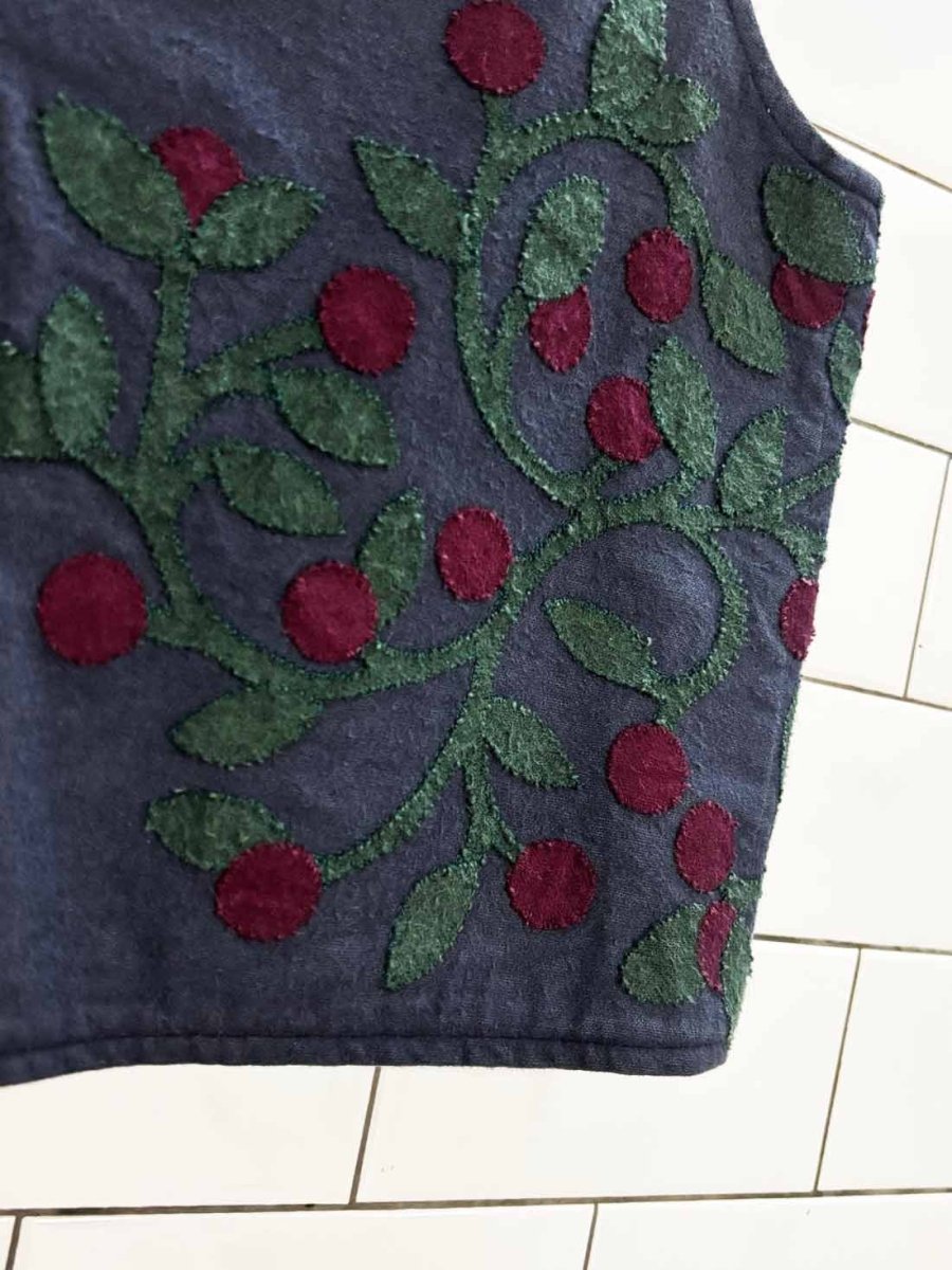 vintage floral patchwork front zip vest - good market thrift store