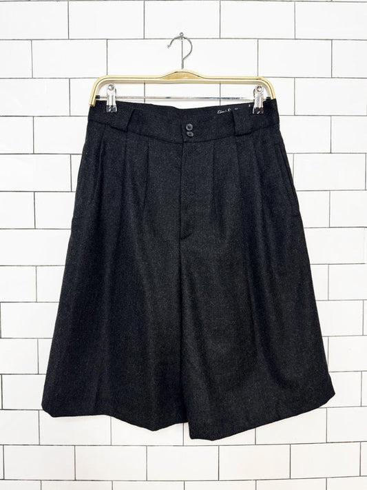 vintage giorgio sant' angelo 100% wool high rise pleated trouser short - good market thrift store