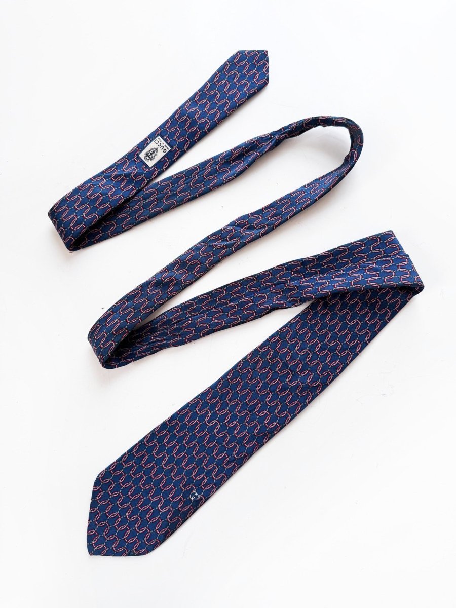 vintage gucci 100% silk necktie - good market thrift store