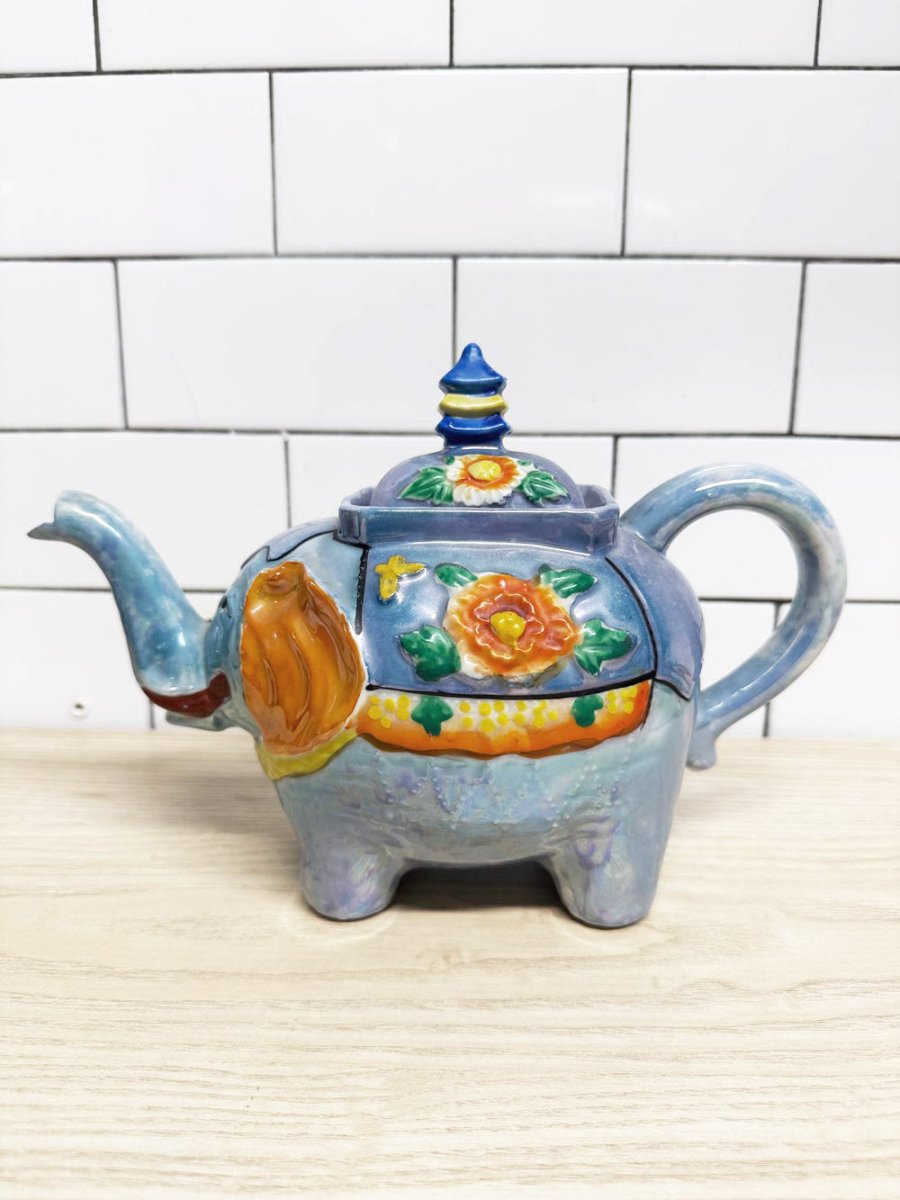 vintage hand - painted elephant tea pot | made in Japan - good market thrift store
