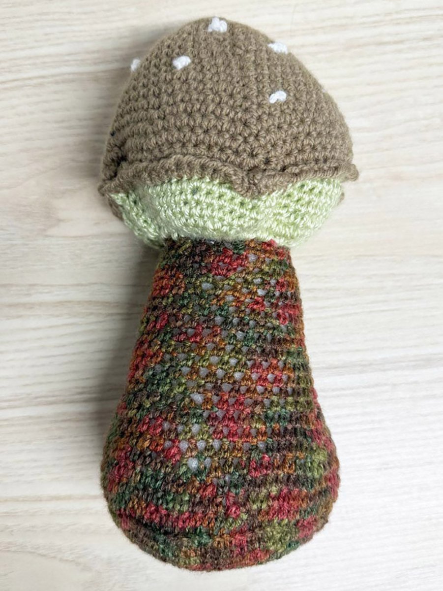 vintage handmade crochet mushroom plushie toy - good market thrift store