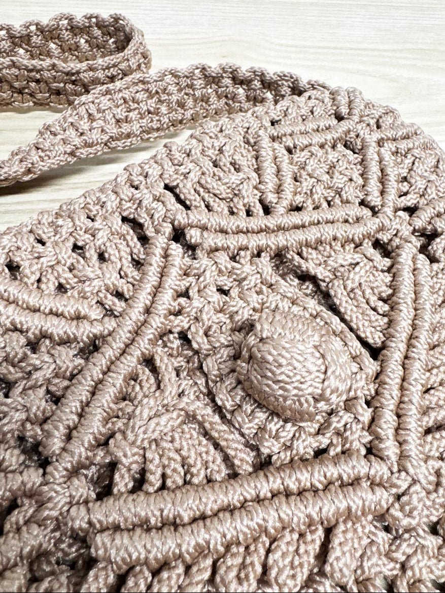 vintage handmade crochet shoulder bag - good market thrift store