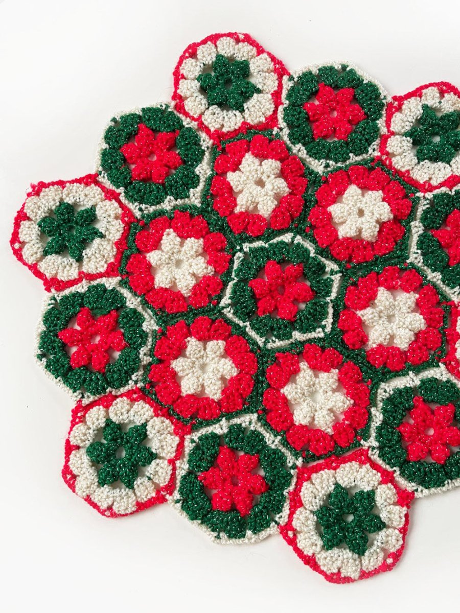 vintage handmade holiday crochet doiley - good market thrift store