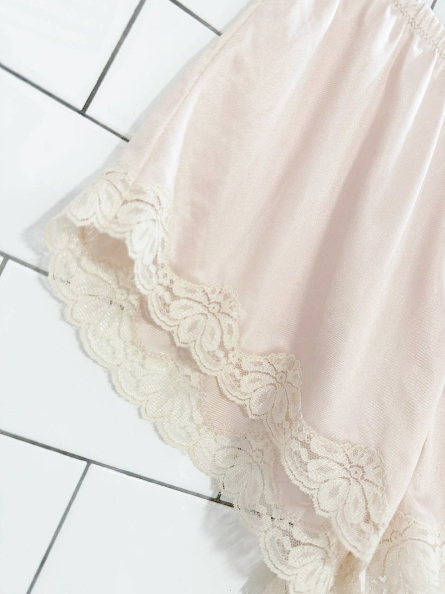 vintage handmade just for you lace trim sateen shorts | a perry original - good market thrift store