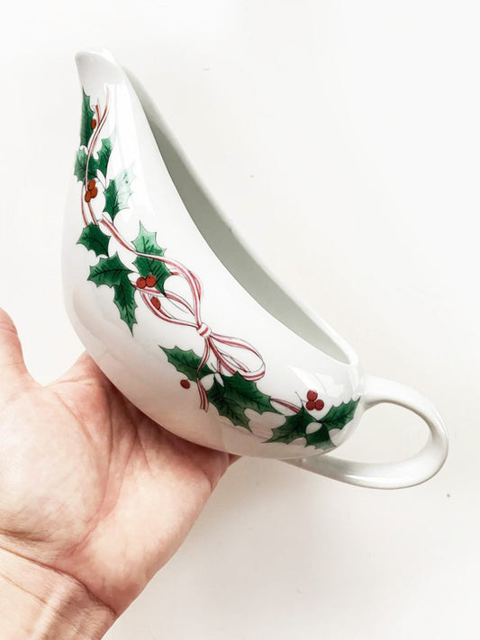 vintage holly berry festive gravy boat | made in Japan - good market thrift store