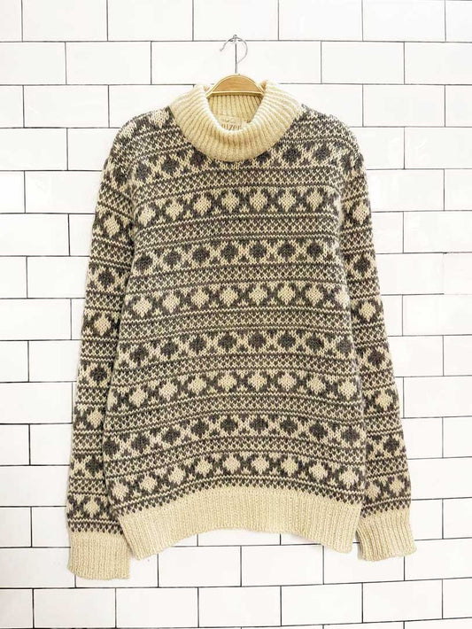 vintage jantzen 100% wool fair isle knit sweater | made in Canada - good market thrift store