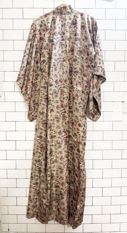 vintage japanese floral taffeta kimono - good market thrift store