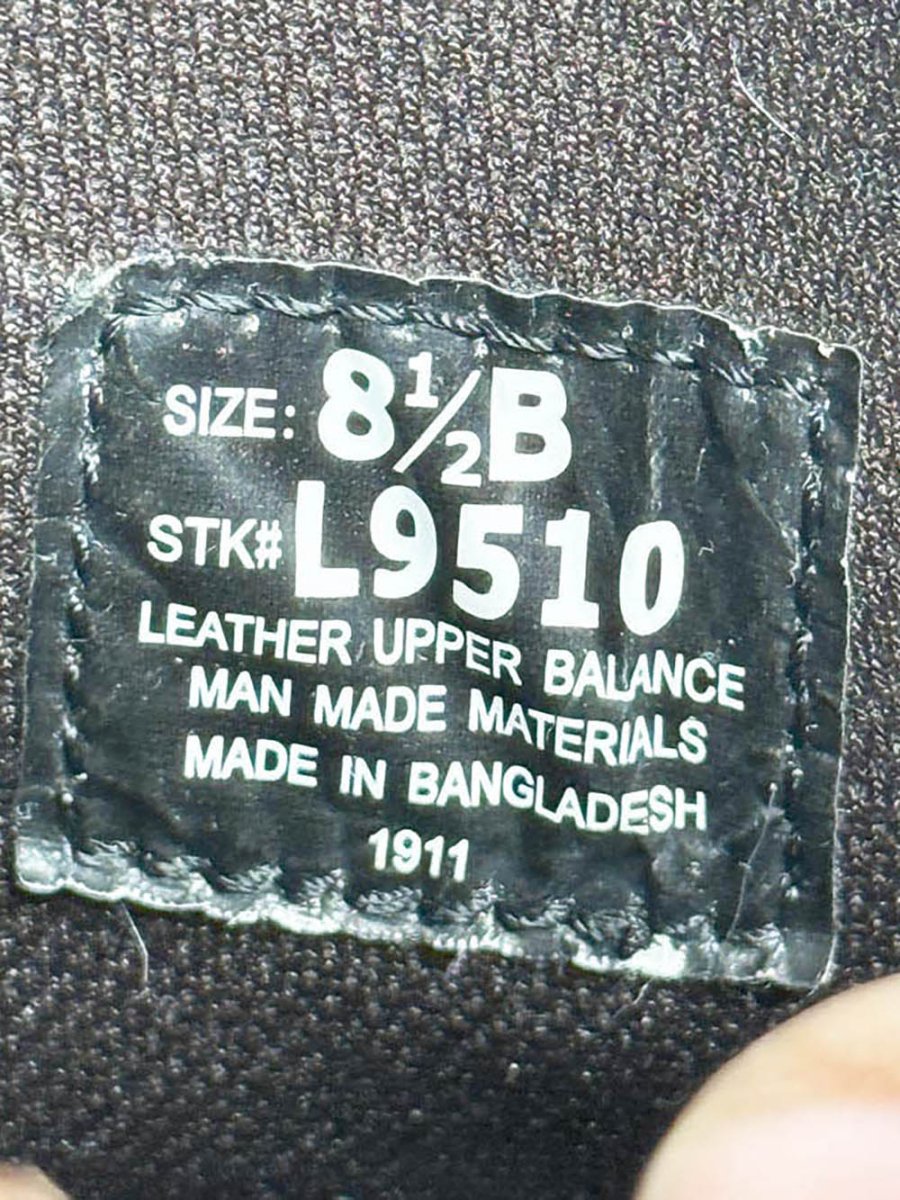 vintage justin leather square toe western cowboy boots - good market thrift store