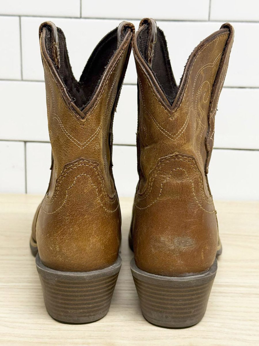vintage justin leather square toe western cowboy boots - good market thrift store