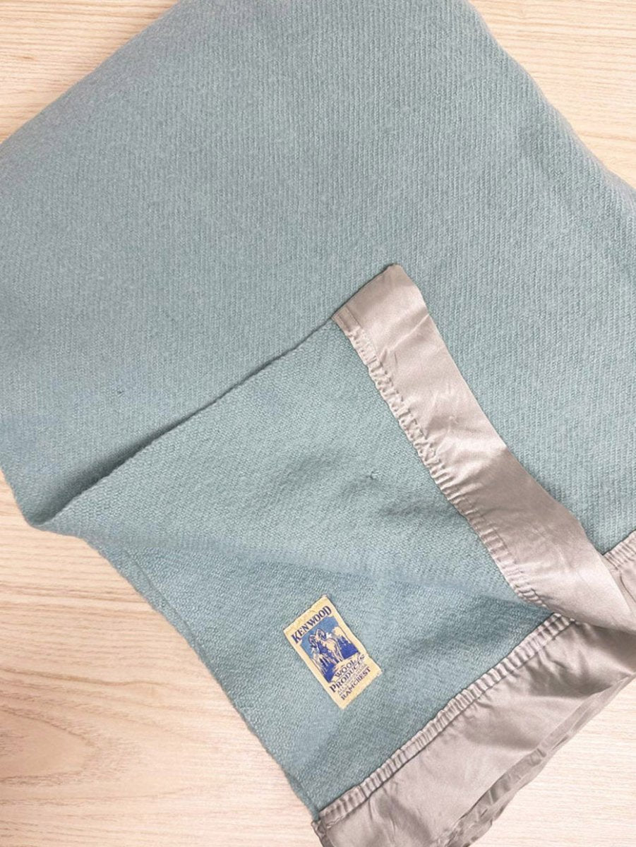vintage kenwood 100% wool satin trim blanket | made in Canada - good market thrift store