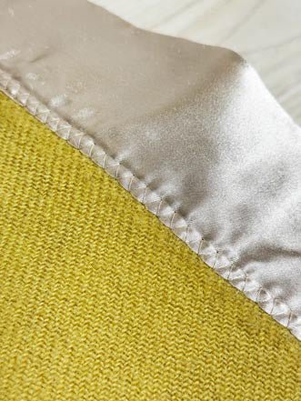 vintage kenwood 100% wool satin trim blanket | made in Canada - good market thrift store