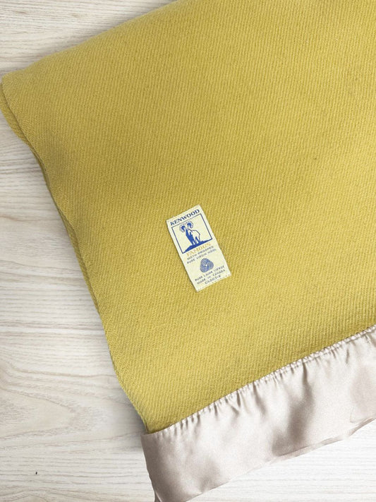 vintage kenwood 100% wool satin trim blanket | made in Canada - good market thrift store