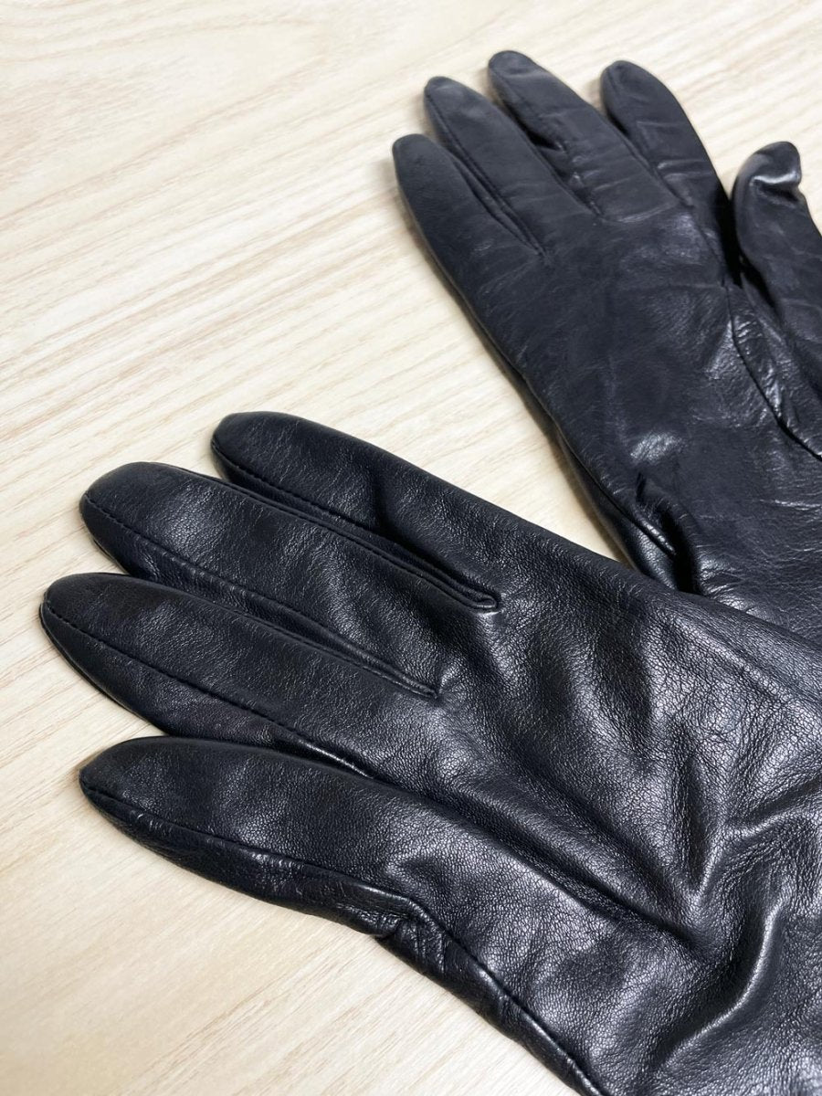 vintage lambskin leather gloves | cashmere lining - good market thrift store